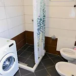 Апартаменты Near Seaside - Шенджин