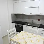 Апартаменты Near Seaside -