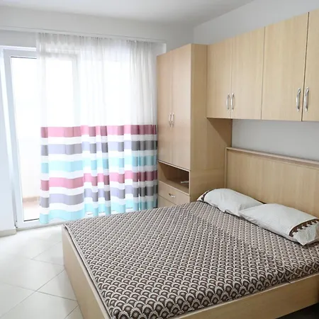 公寓 Near Seaside - *